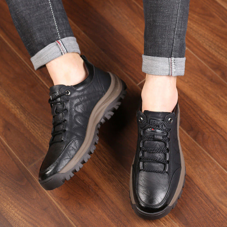 Men's cotton-lined hiking shoes for cold weather hiking