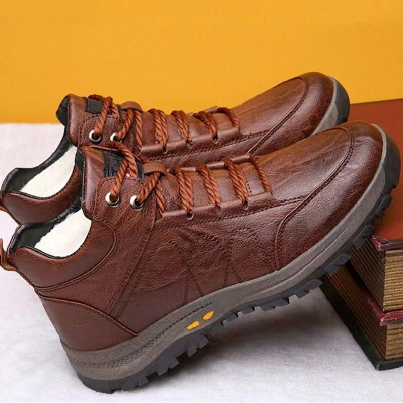 Men's hiking shoes - breathable trekking sneaker for outdoor and casual wear